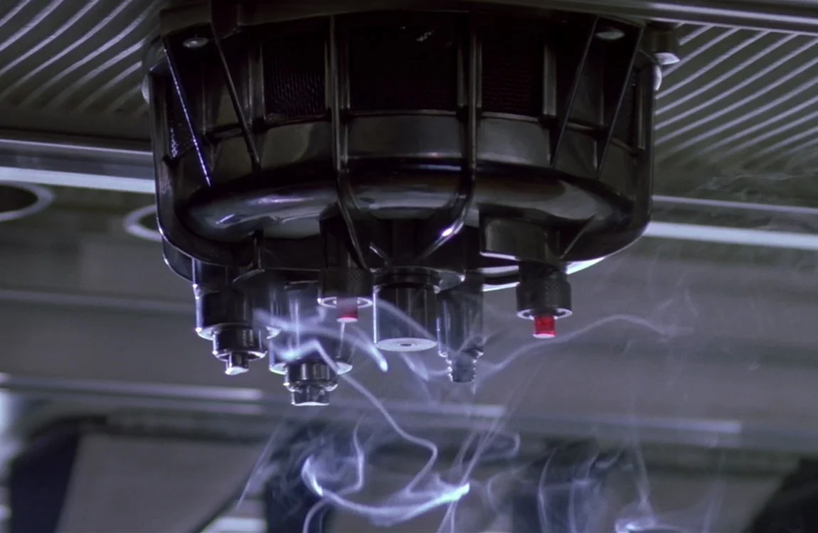 Fire starts in the Cryogenic Compartment on the Sulaco