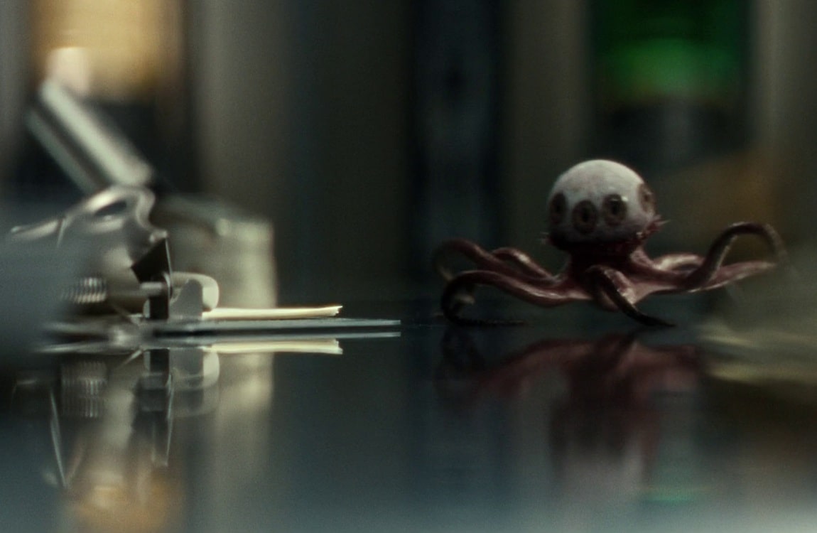 The Trypanohyncha Ocellus escapes from containment on the USCSS Maginot