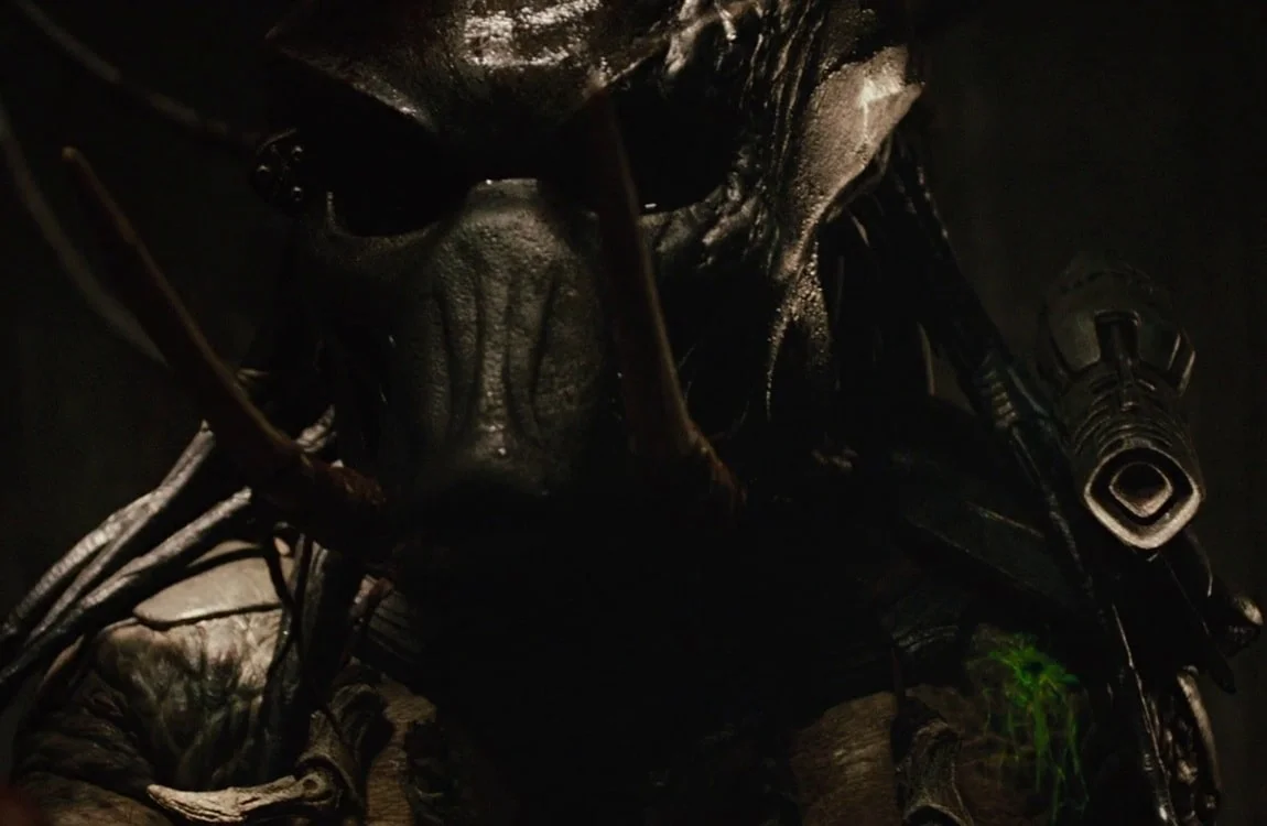 The armor and gear of the Tracker Predator