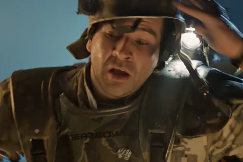Private Trevor Wierzbowski in M3 armor and M10 helmet in the Hadley's Hope hive in Aliens