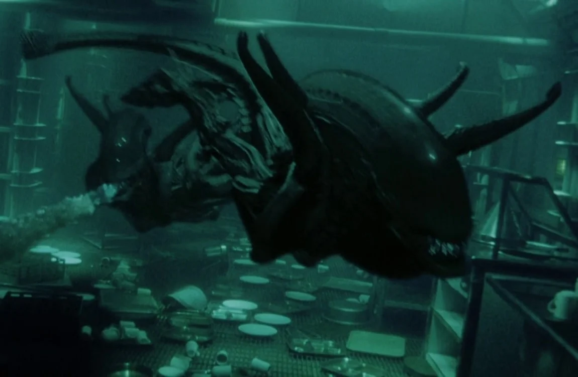 Xenomorphs swimming underwater in Alien: Resurrection
