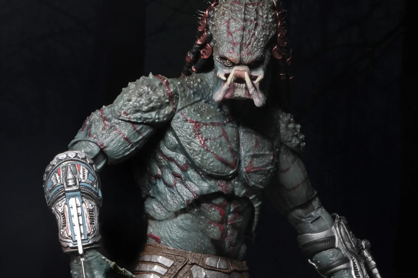 NECA Deluxe Armored Assassin Predator figure from The Predator