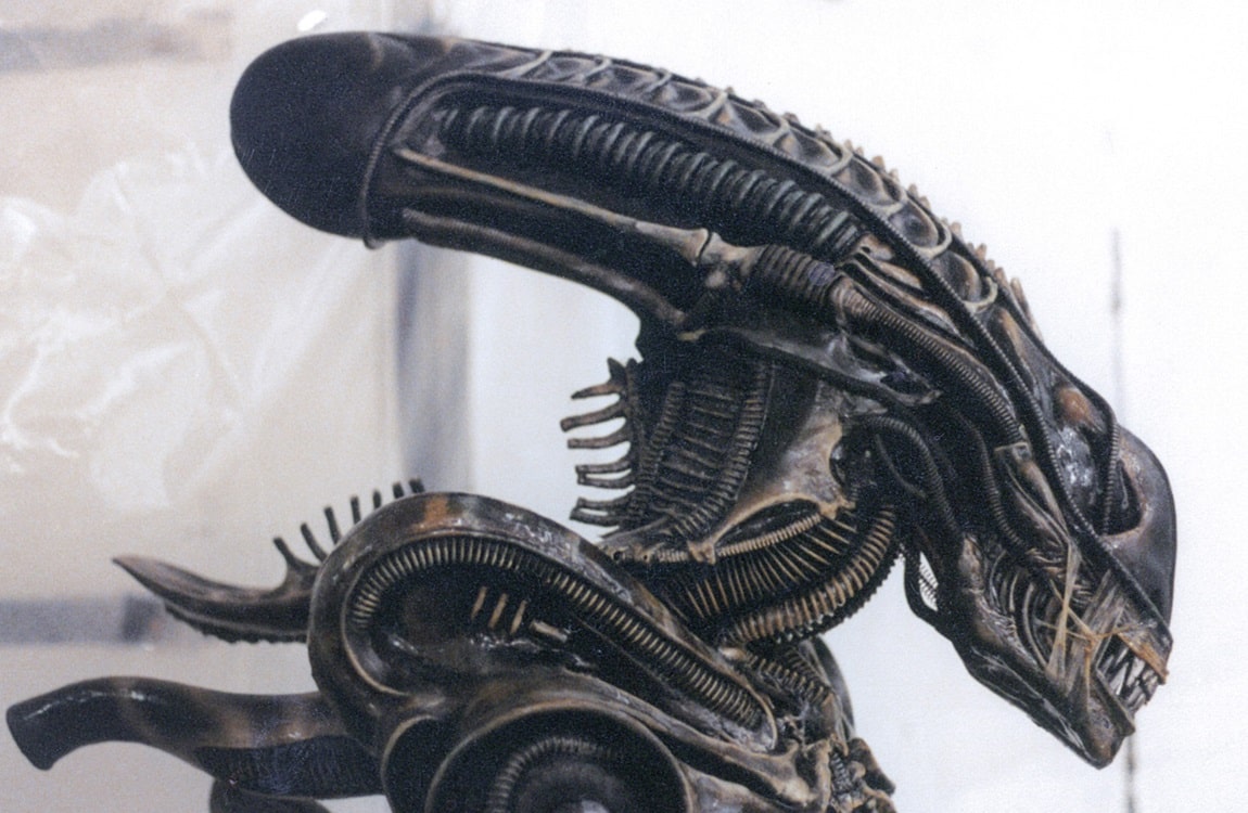 Behind the scenes Xenomorph Warrior by Stan Winston Studios