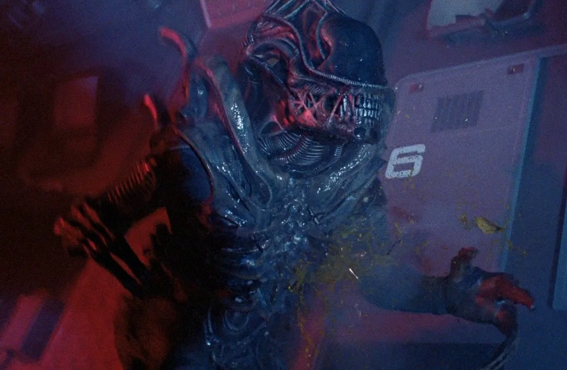 A Xenomorph from Aliens bleeds acid