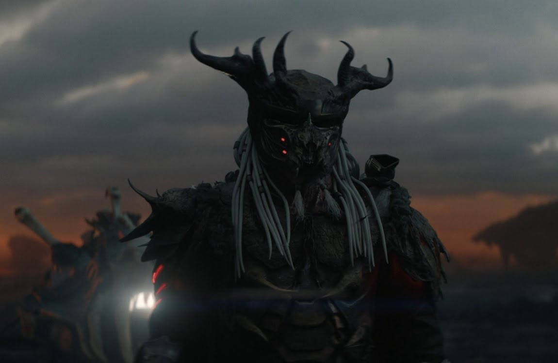 Njohrr Predator enforcing Yautja law and honor traditions