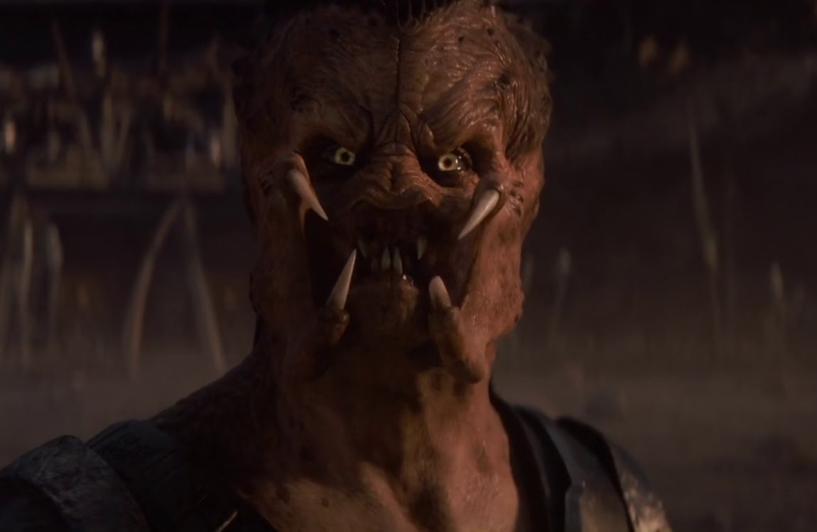 Dek being afraid of his mother in Predator: Badlands